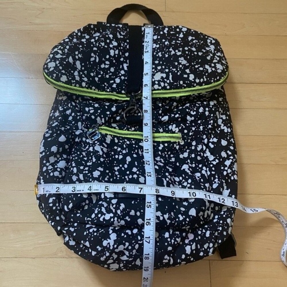 Fabletics The Riley Backpack in Black Paint - Picture 3 of 13
